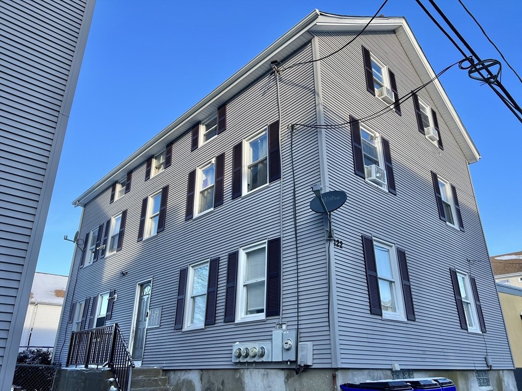 122 Davis Street, Fall River, MA 02720